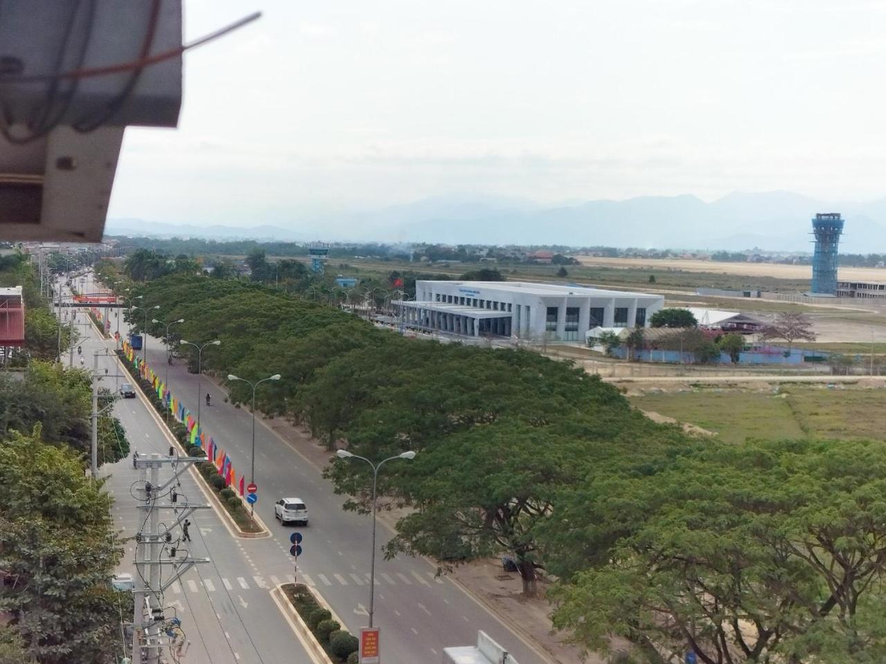 Ha Linh Hotel Db - By Bay Luxury Diện Biên Phủ Esterno foto
