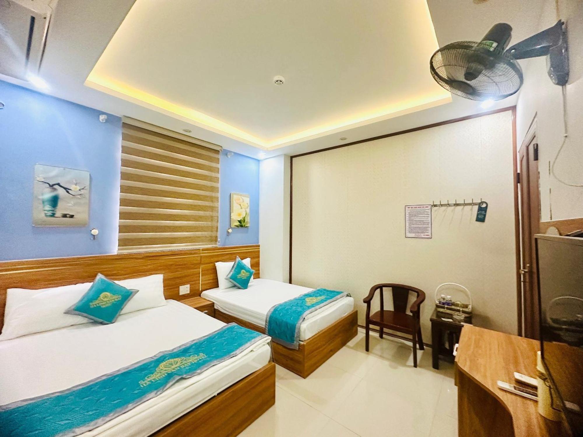 Ha Linh Hotel Db - By Bay Luxury Diện Biên Phủ Esterno foto
